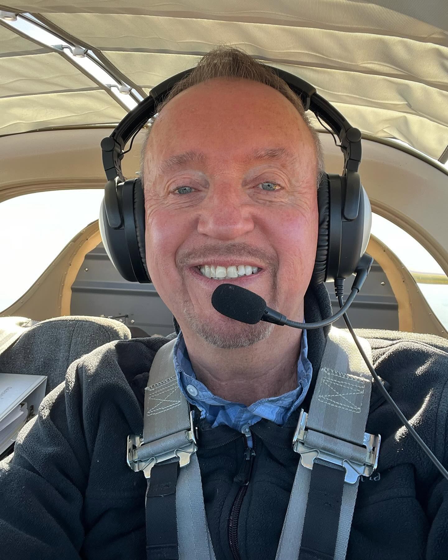 Stephen McIntosh as a pilot